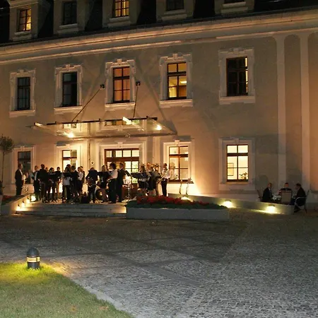 Zamek Szálloda 3*